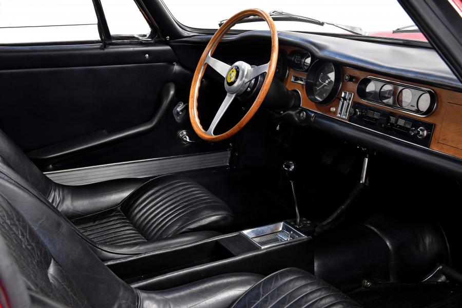Интерьер Ferrari 275 GTB 6C Lega 1965 года  (фото 8 из 54)